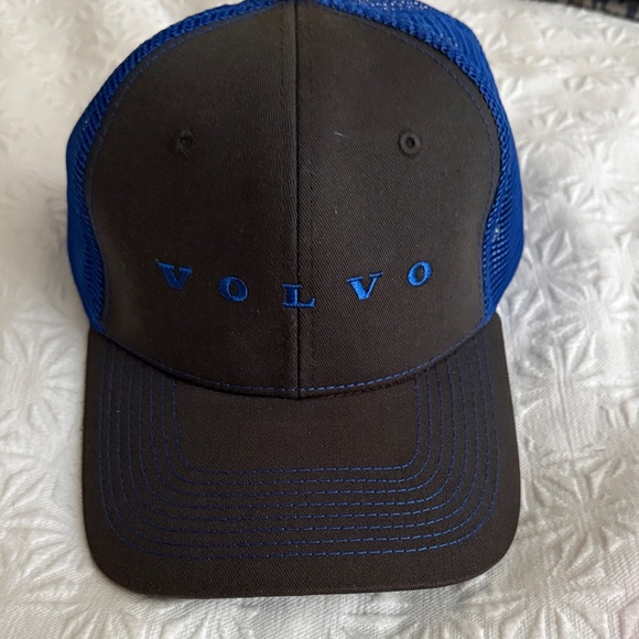 Other - Men’s Volvo hat